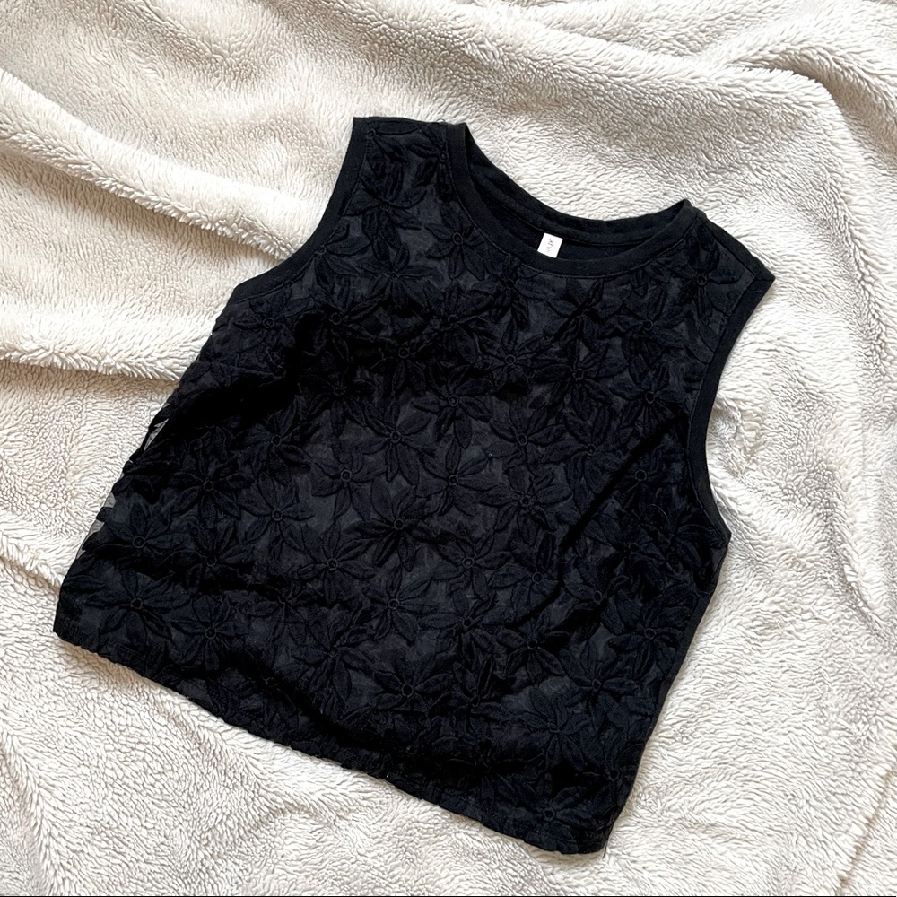 Xhileration Cropped Floral Tank | Size Medium